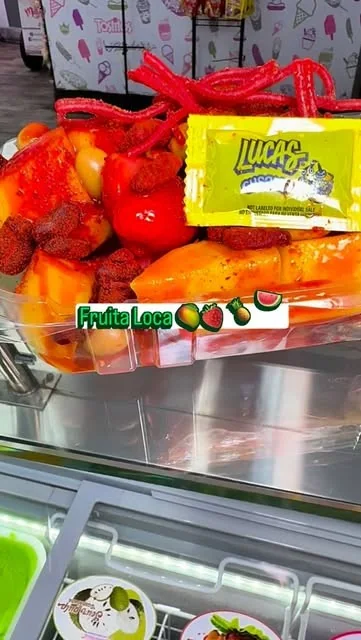 Michoacanita Fruta Loca with fresh fruit and toppings